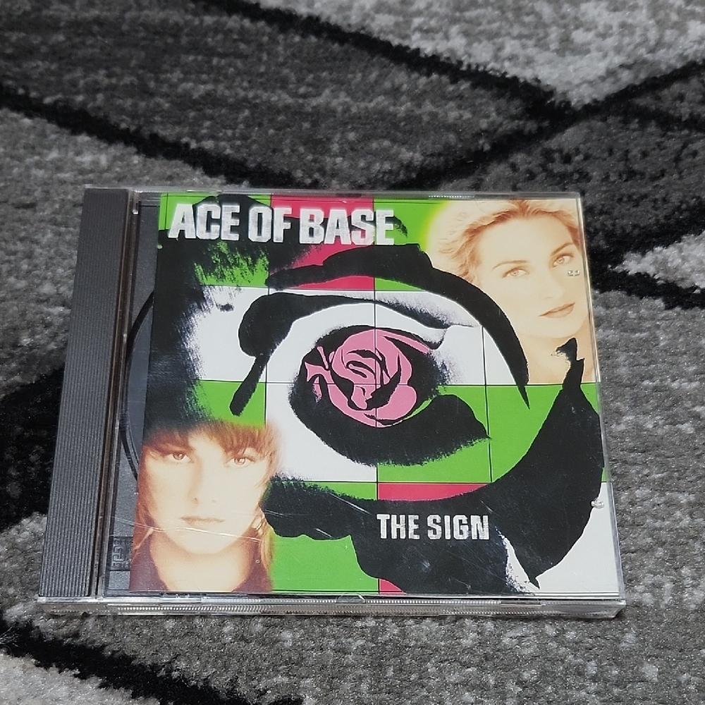 "THE SIGN" BY ACE OF BASE 1993 ALBUM CD POP TECHNO MUSIC